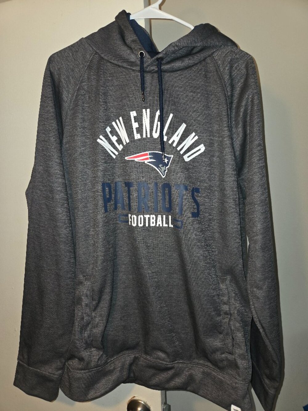 Mens patriots hoodie size XL